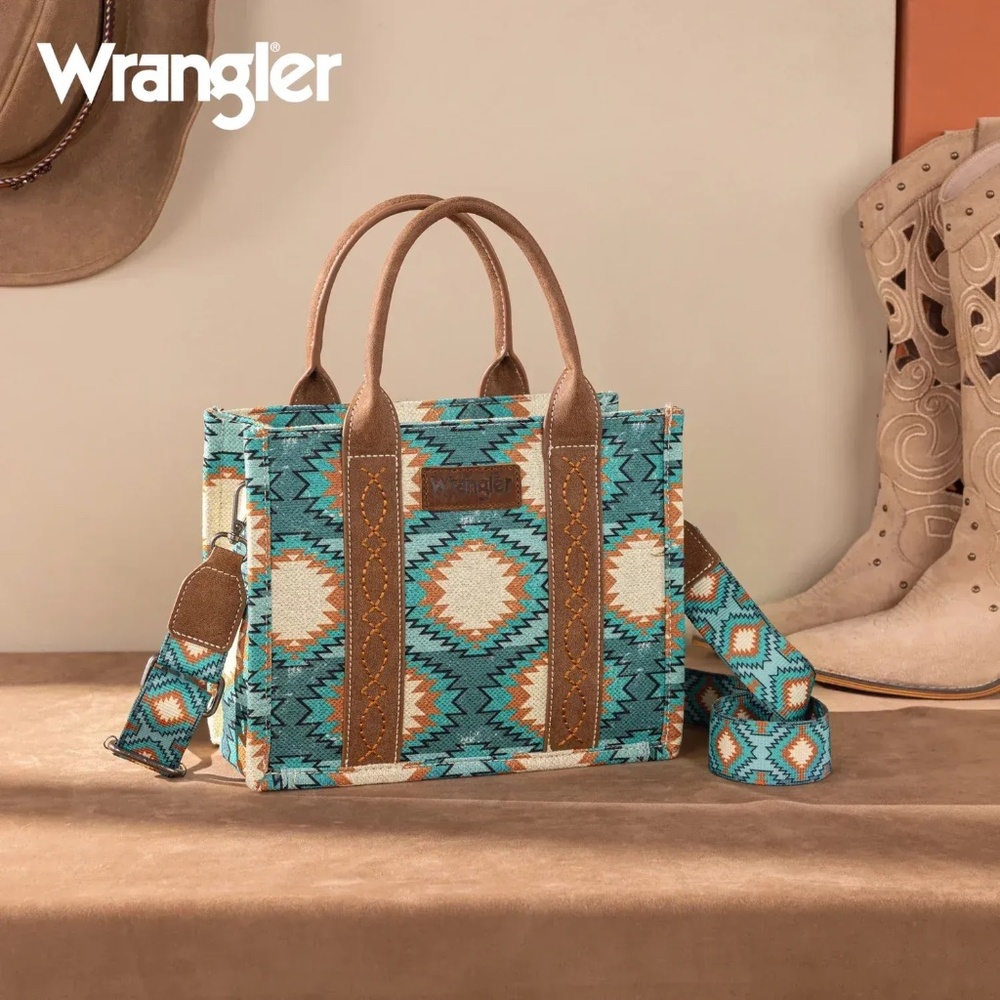 Wrangler Aztec Distressed Print Dual Sided Print -Tote/Crossbody TQ